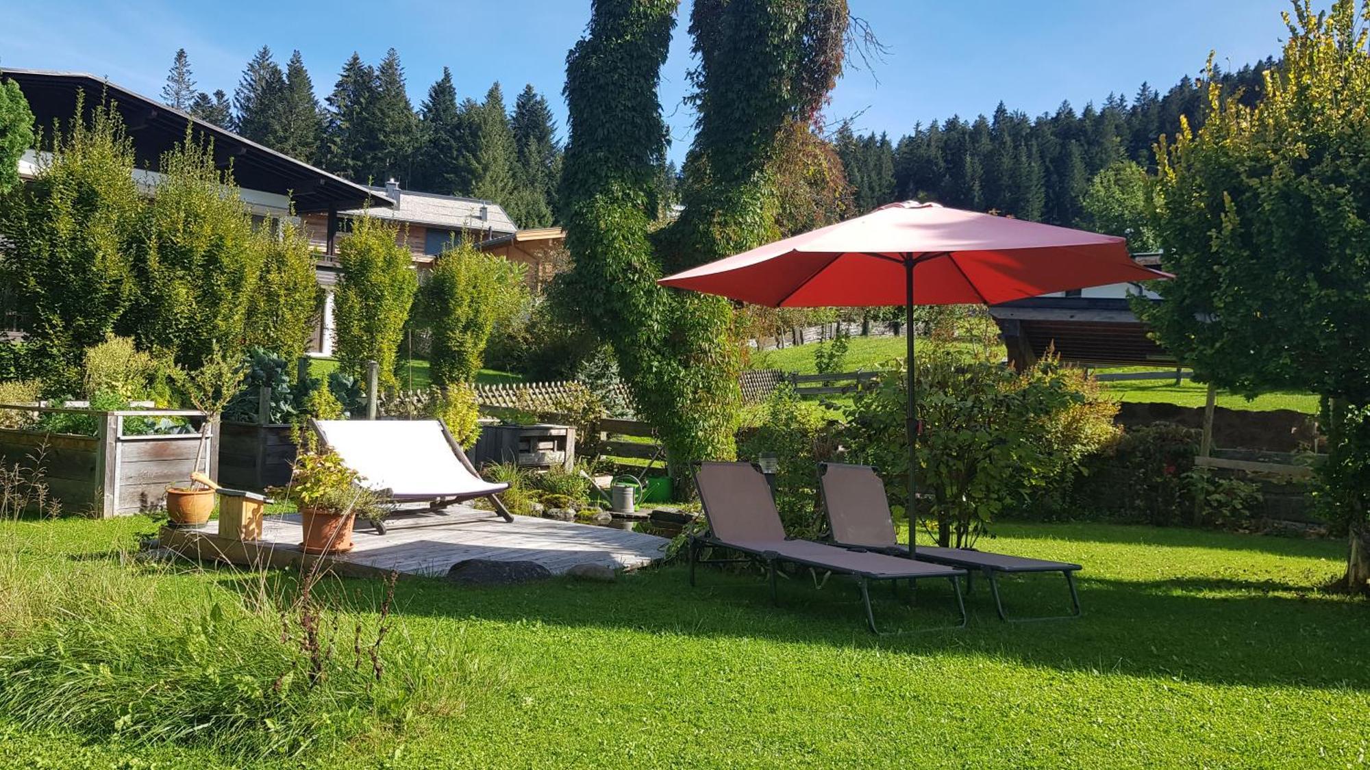 Hotel Landhaus Almdorf Sankt Johann in Tirol Esterno foto