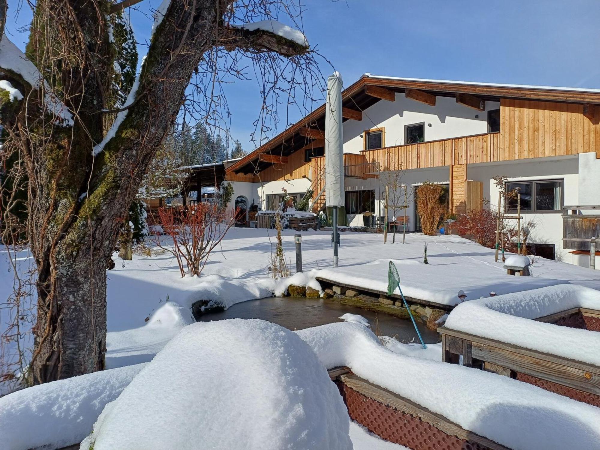 Hotel Landhaus Almdorf Sankt Johann in Tirol Esterno foto